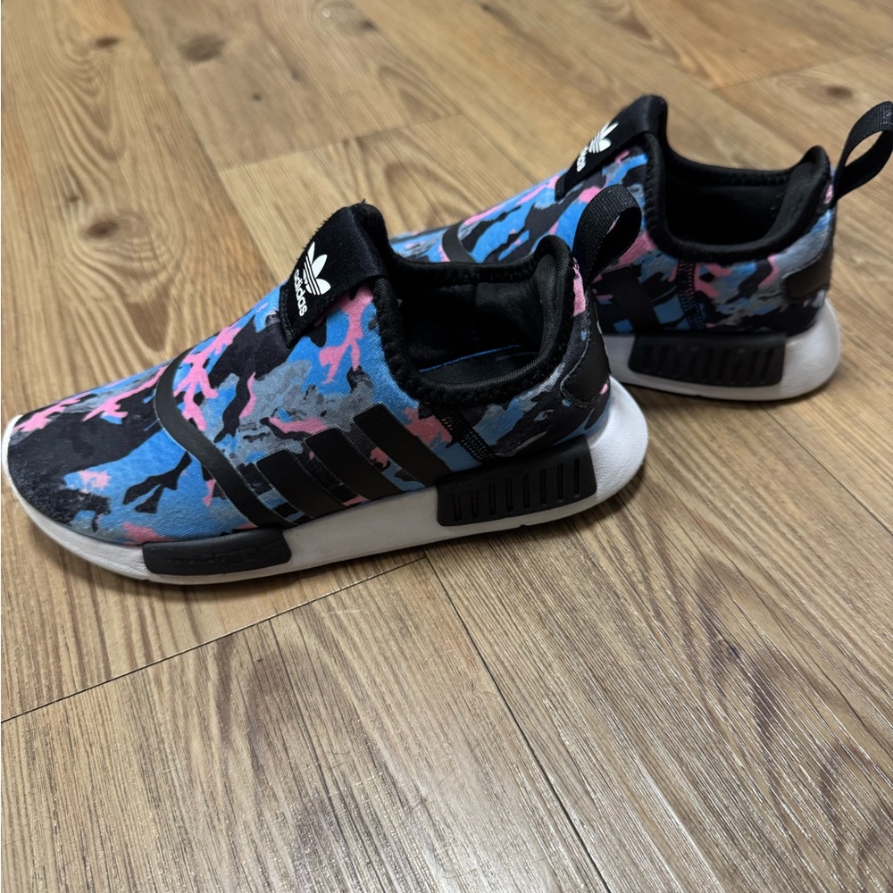 ADIDAS - KIDS NMD 360 - SIZE 1Y - Picture 7 of 8